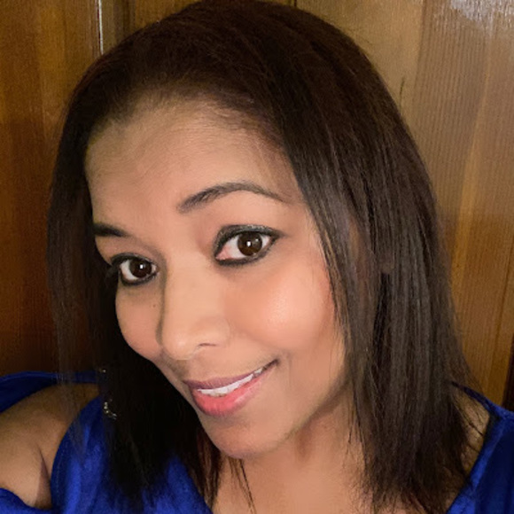 Soila Lisbey - Poshmark Profile Picture of Soila Lisbey (@slisbey1974) on Poshmark