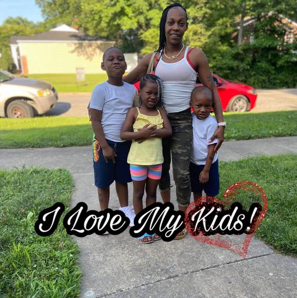 Profile Picture of Krishauna Lovinq meh (@kknight1495) on Poshmark