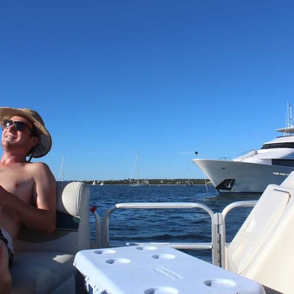 Profile Picture of Brett Caruso (@brettcaruso) on Poshmark