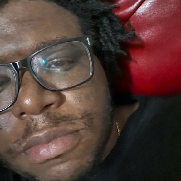 Profile Picture of Christopher Bradshaw (@n0rulesz) on Poshmark