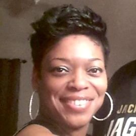Profile Picture of Loretta Edwards (@Loressence4u) on Twitter