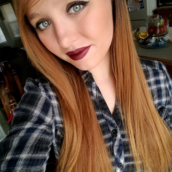 Profile Picture of Riley Yehle (@ryehle8) on Poshmark