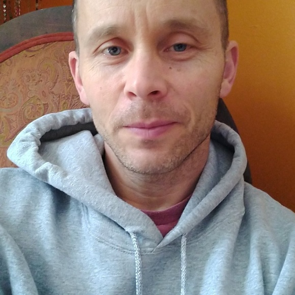 Profile Picture of Michael Amick (@mamick443) on Poshmark
