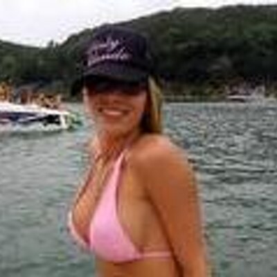 Profile Picture of Luz Green (@girlyaff52987) on Twitter