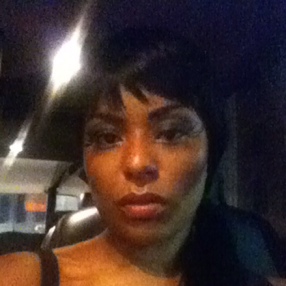 Profile Picture of Tammy Genzlinger (@tammysbh) on Poshmark