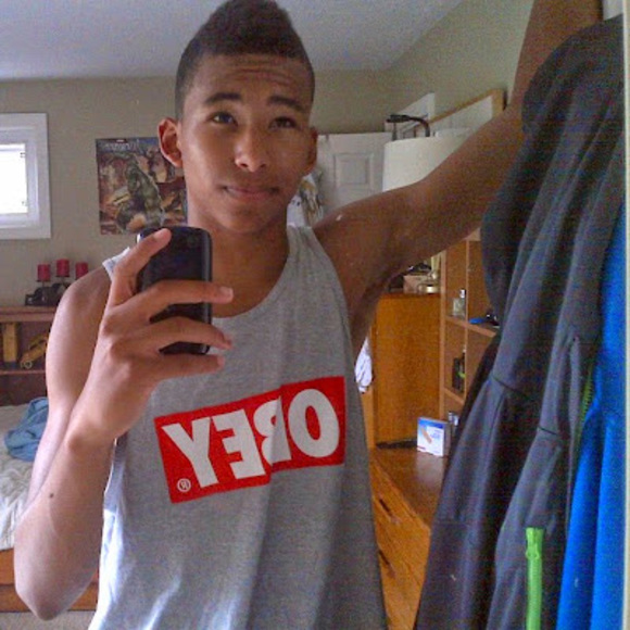 Profile Picture of Chris Blanc (@chrisblanc13) on Poshmark