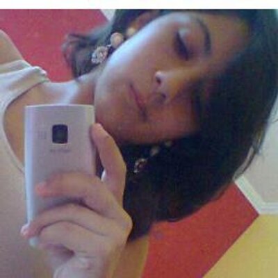 Profile Picture of Amanda Simas (@Green_Simas) on Twitter