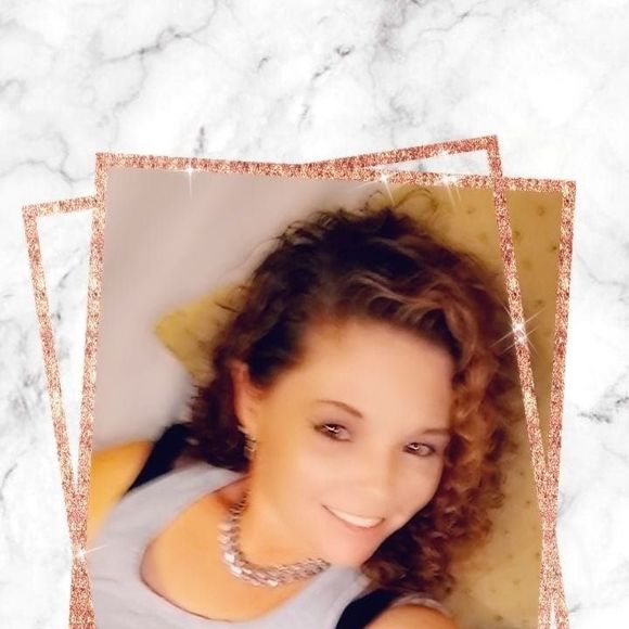 Profile Picture of Shay Collier (@shay_collier) on Poshmark