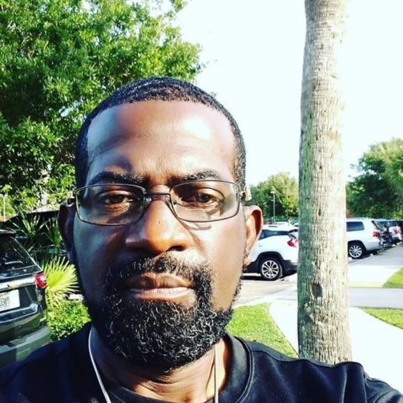 Profile Picture of Gregory Stephens (@gregorysteph234) on Poshmark