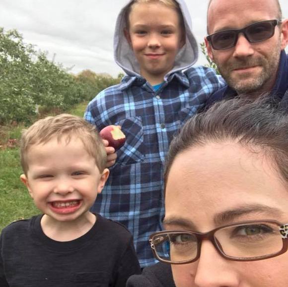 Profile Picture of Kori Lavertue (@klavertue76) on Poshmark