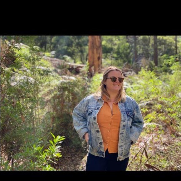 Profile Picture of Monique Mcconnell (@moniquem999) on Poshmark