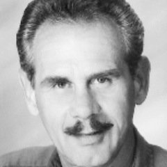 Profile Picture of Tom Searles (@tomsearlesdd13) on Twitter