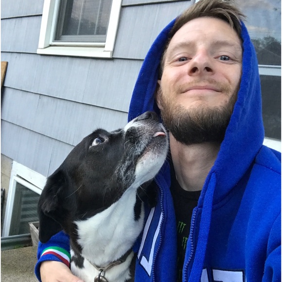 Profile Picture of Mike May (@mikemay88) on Poshmark