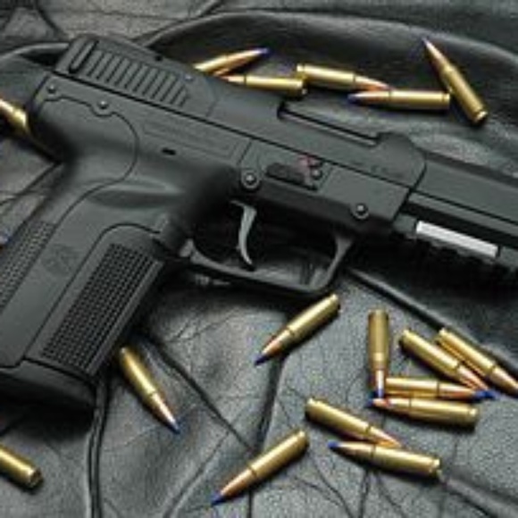 Profile Picture of Jon Estes (@jestes7225) on Poshmark