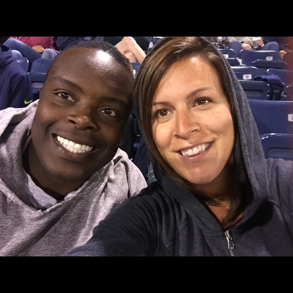 Megan Bropleh - Poshmark Profile Picture of Megan Bropleh (@meglee84) on Poshmark