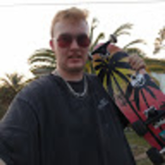 Profile Picture of Jonathon Wheeler (@jonathonwhee303) on Poshmark