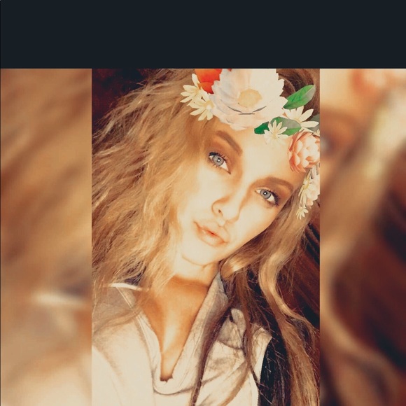 Profile Picture of Jordyn Smith (@jordynnn_smith) on Poshmark