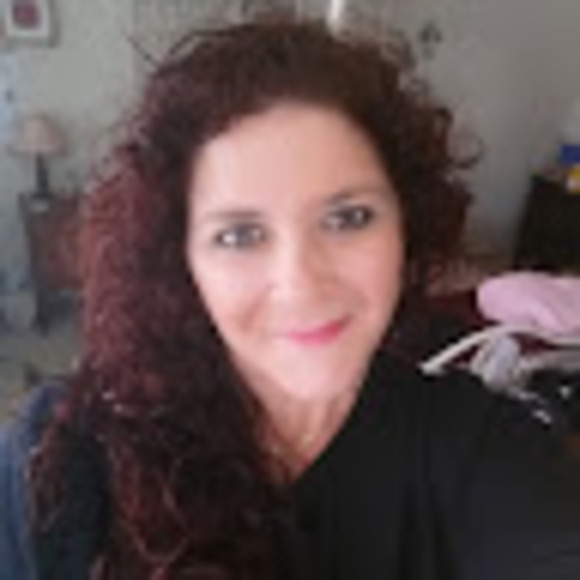 Michelle Cerrone - Poshmark Profile Picture of Michelle Cerrone (@m_cerrone) on Poshmark