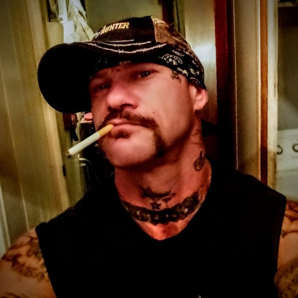 Profile Picture of Troy Perez (@troyp8417) on Poshmark