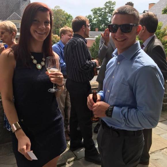 Profile Picture of Melissa Argraves (@melissamarie49) on Poshmark