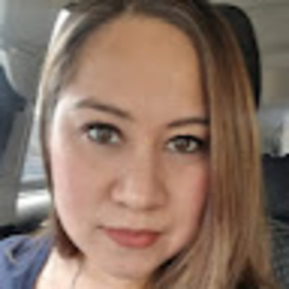 Profile Picture of Anitra Ramirez (@neetchic79) on Poshmark