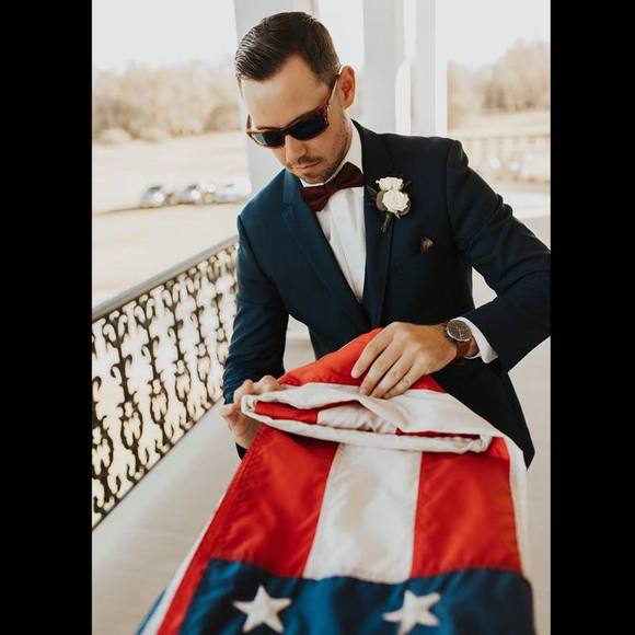 Profile Picture of Tim Hunt (@twhun28) on Poshmark