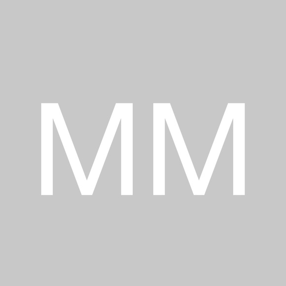 Profile Picture of Mary Macdougall (@meziben) on Poshmark