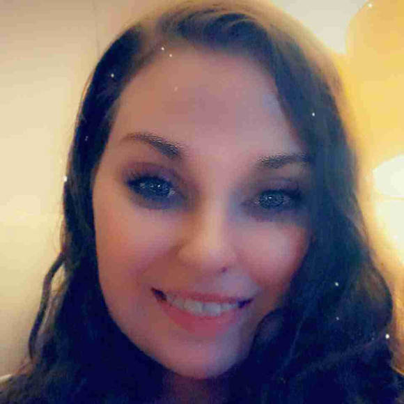 Profile Picture of Kelsey Patterson (@kelseypatter90) on Poshmark