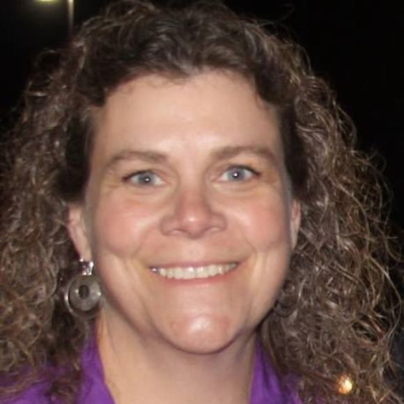 Profile Picture of Whitney Weakley (@whitneyweakley) on Poshmark