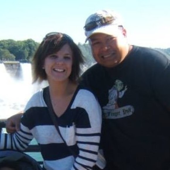 Profile Picture of Cathy Glidden enhaynes (@cathyglidden202) on Poshmark