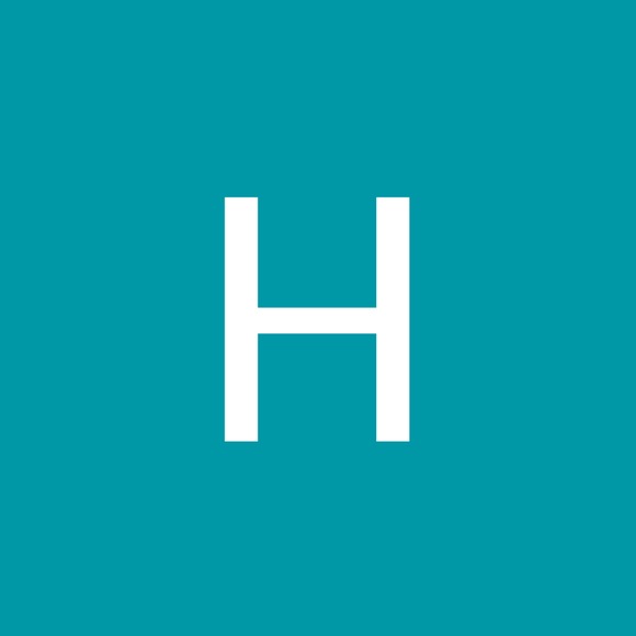 Profile Picture of Heather Block (@helizab99) on Poshmark