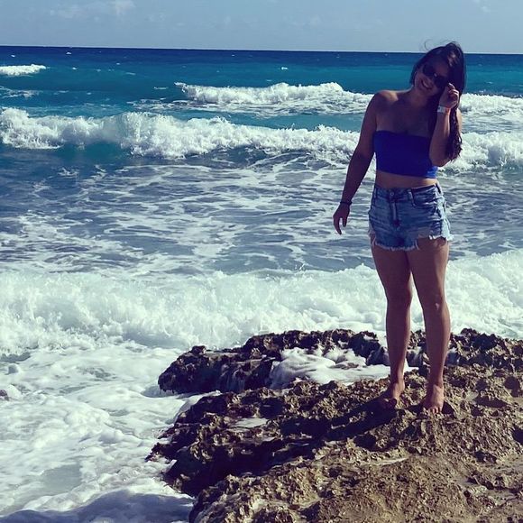 Profile Picture of Luiza Placheta (@hunterjumper460) on Poshmark