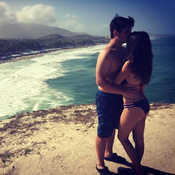 Profile Picture of Ricardo Bavaro (@rikibavaro) on Poshmark