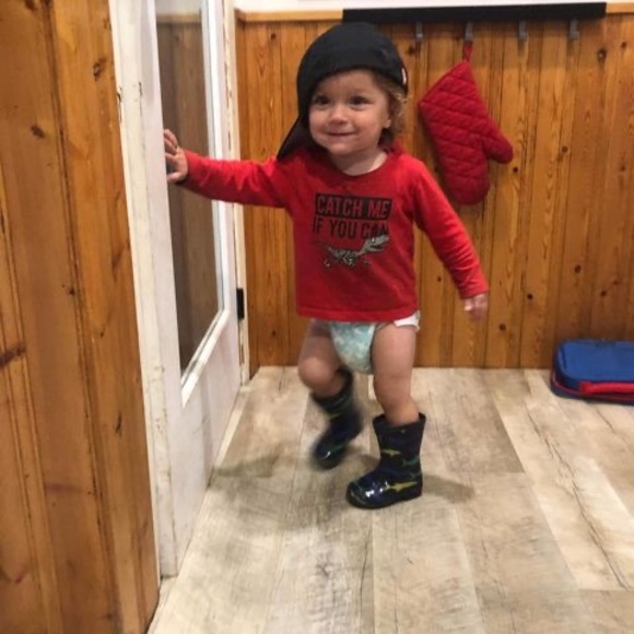 Donna Surrette - Poshmark Profile Picture of Donna Surrette (@donnagsurrette) on Poshmark