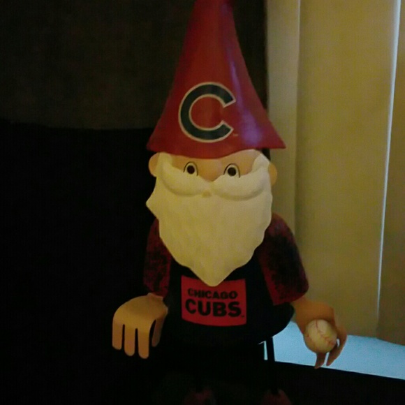 Profile Picture of Terri West (@cubs1fan) on Poshmark