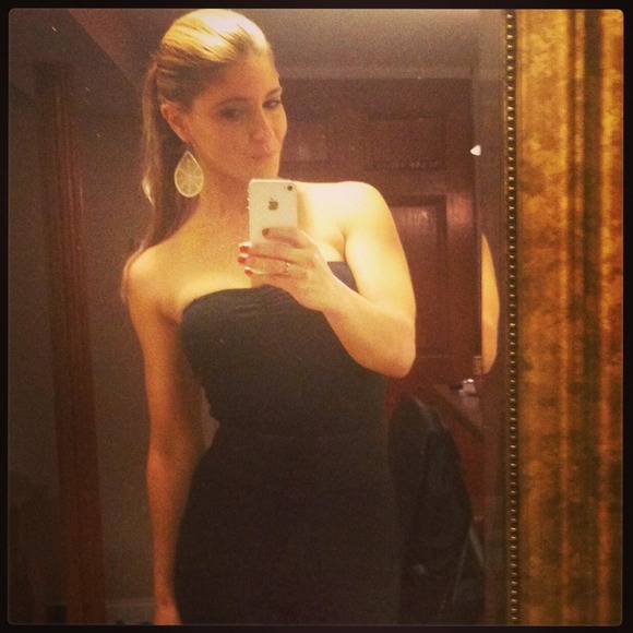 Profile Picture of Chelsi Newman (@chelsiiixoxo) on Poshmark