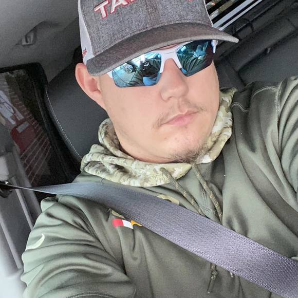 Profile Picture of Joshua Edgington (@edge1214) on Poshmark