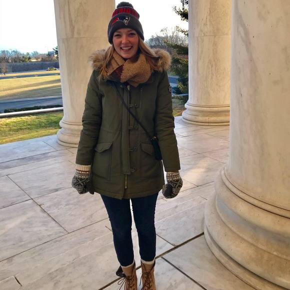 Profile Picture of Michelle Basselet (@mbasselet) on Poshmark