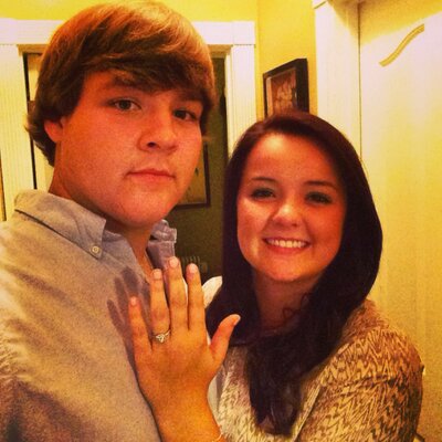 Profile Picture of Abby Morris (@abbymorris95) on Twitter