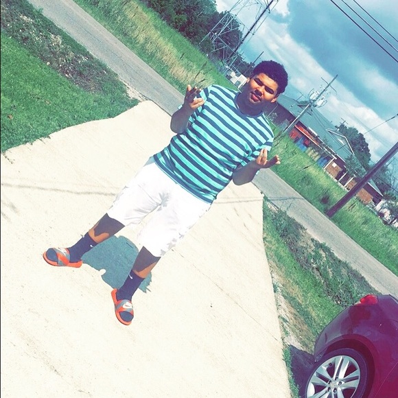 Profile Picture of Joshua Lamark (@ytm_lamark) on Poshmark