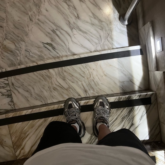 Profile Picture of Tristan Pearson (@tristangzzz) on Poshmark