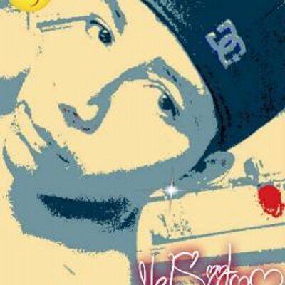 Profile Picture of Kennedy (@Nell1392) on Twitter