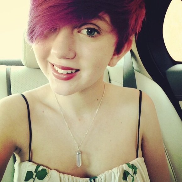 Profile Picture of Trinity Tesney (@h2orush) on Poshmark