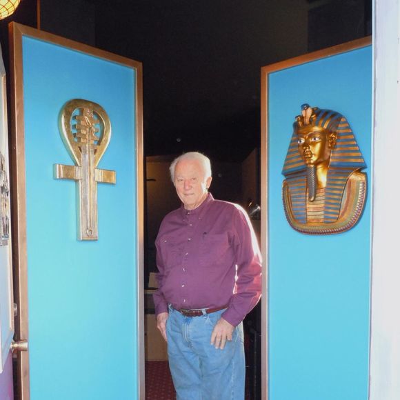 Profile Picture of Nate Scarritt (@natescarritt) on Poshmark