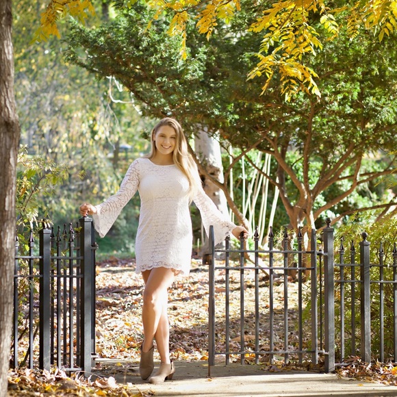 Profile Picture of Caroline Perlowski (@caro_perlowski) on Poshmark