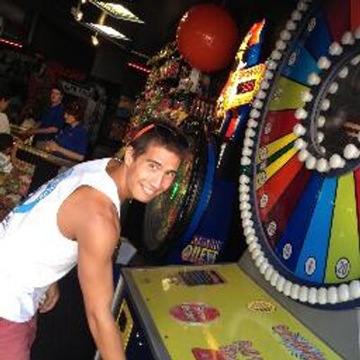 Profile Picture of Michael Tait (@magicT8ball) on Twitter