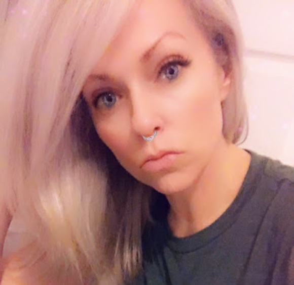 Profile Picture of Angela Reader (@kimosabi570) on Poshmark