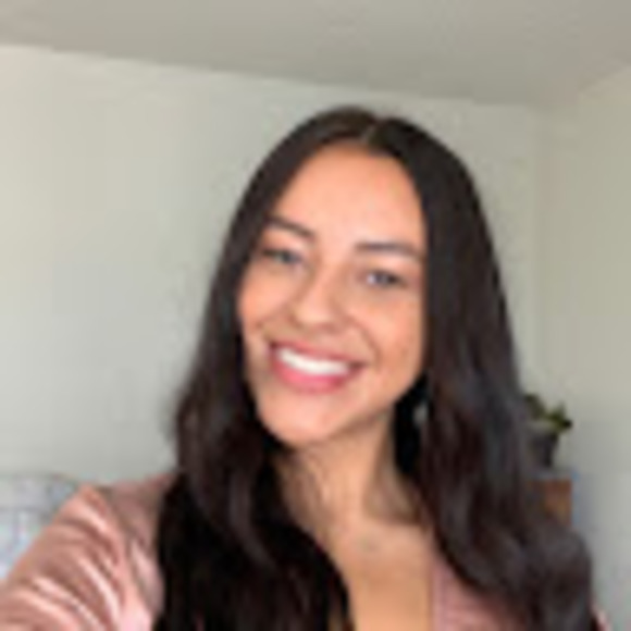 Profile Picture of Jessica Jeffries (@jessicajeffr770) on Poshmark