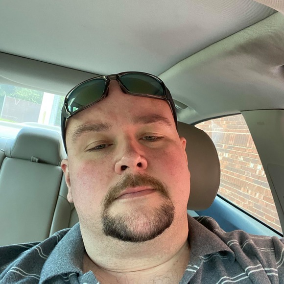 Profile Picture of David Cox (@dacox7950) on Poshmark