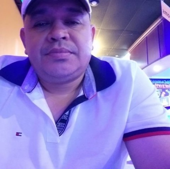 Profile Picture of Elbin rene Turcios orellana (@rene_742010) on Poshmark